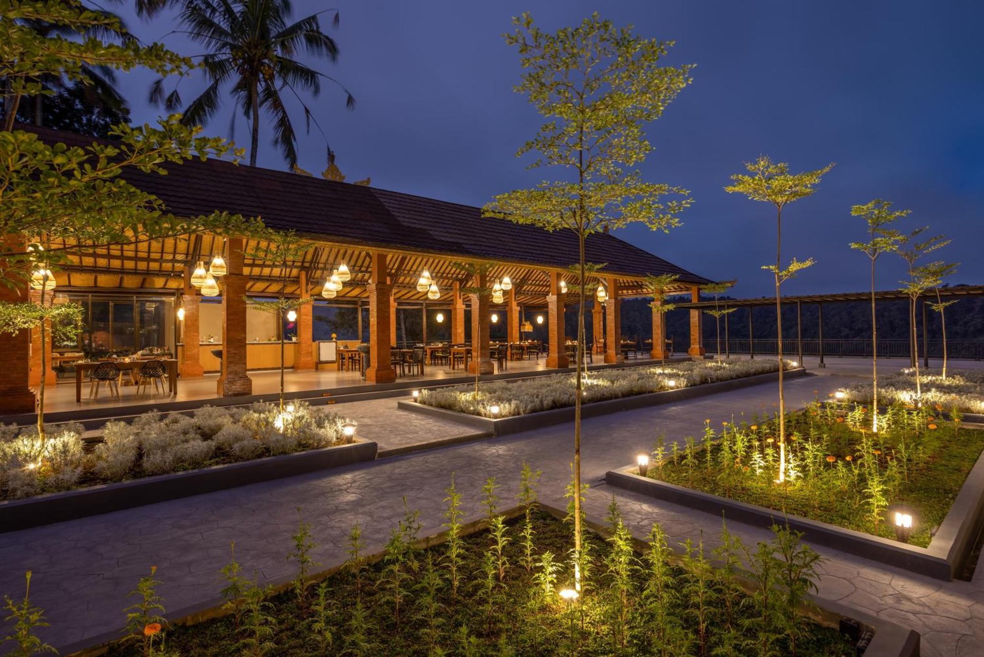 Hotel Tapa Agung View Menanga Exterior foto